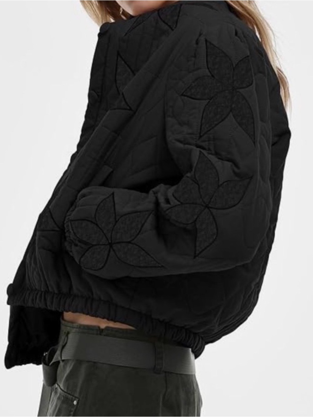 NWT Women's Medium Black Quilted Snap-Front Puffer Jacket/Coat